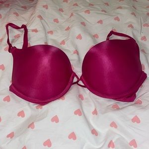 VS pink bombshell bomb